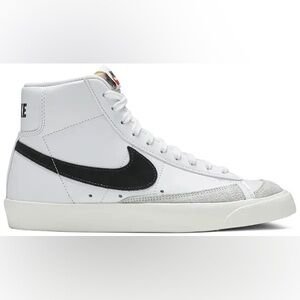Nike Wmns Blazer Mid 77 Vintage 'White Black'